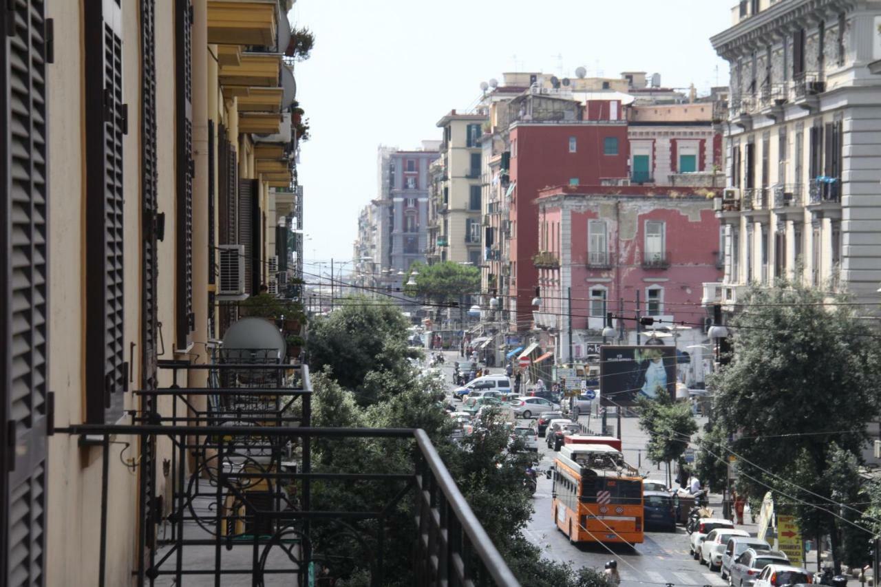 B&B Le Porte Di Napoli エクステリア 写真