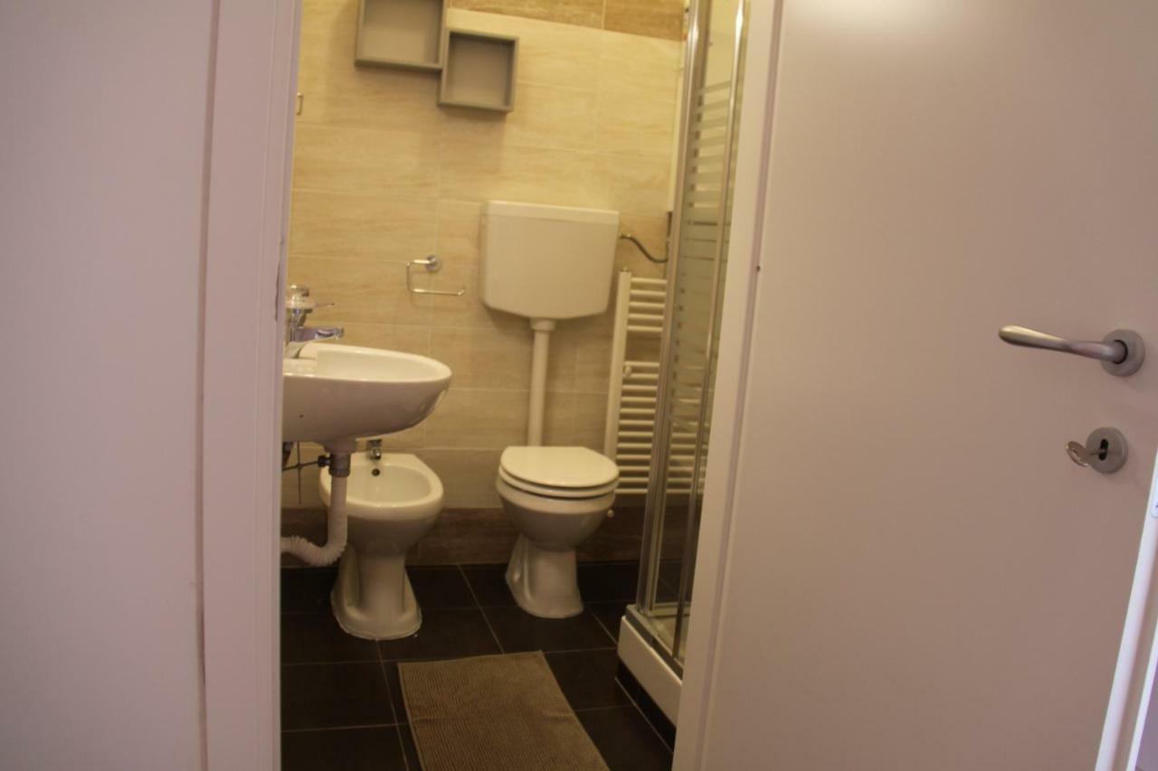 B&B Le Porte Di Napoli エクステリア 写真