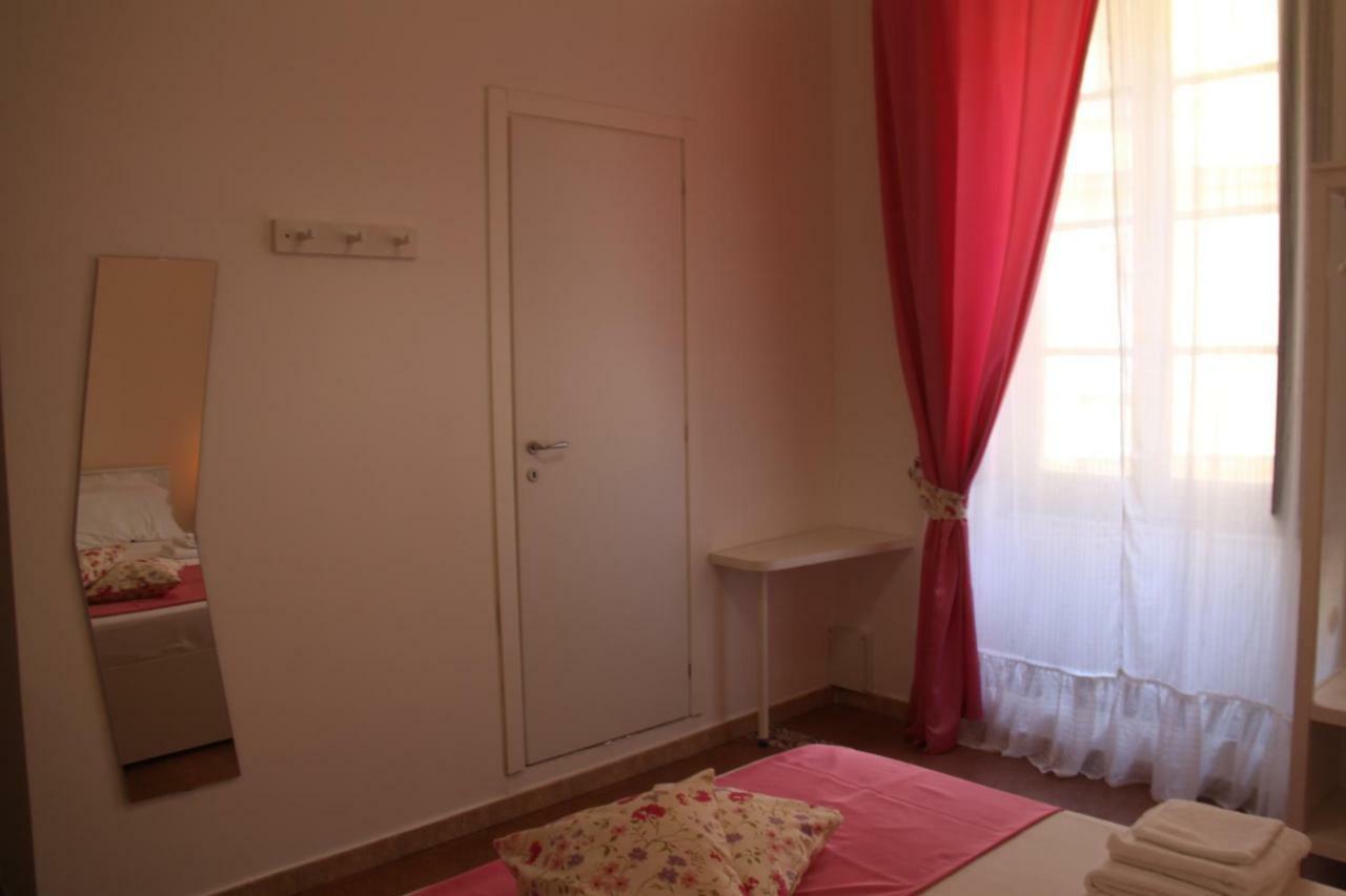 B&B Le Porte Di Napoli エクステリア 写真