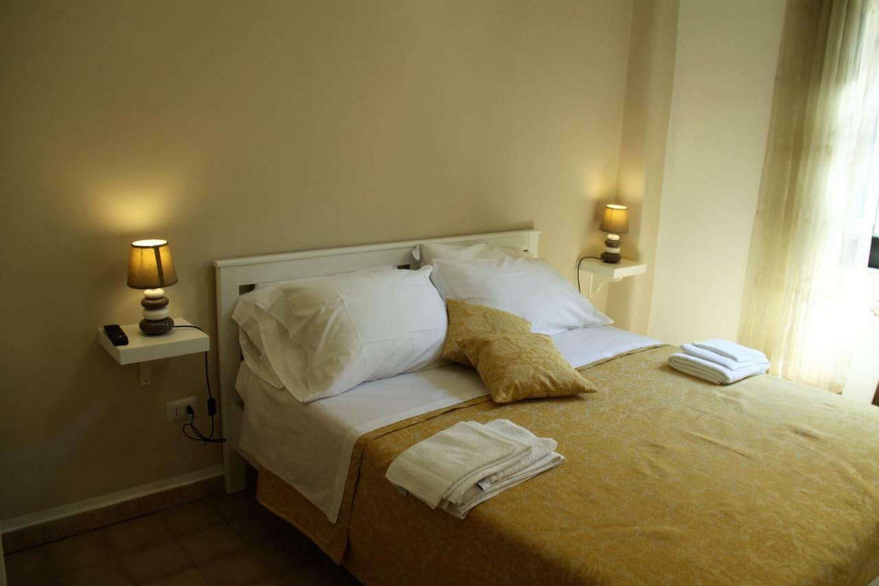 B&B Le Porte Di Napoli エクステリア 写真
